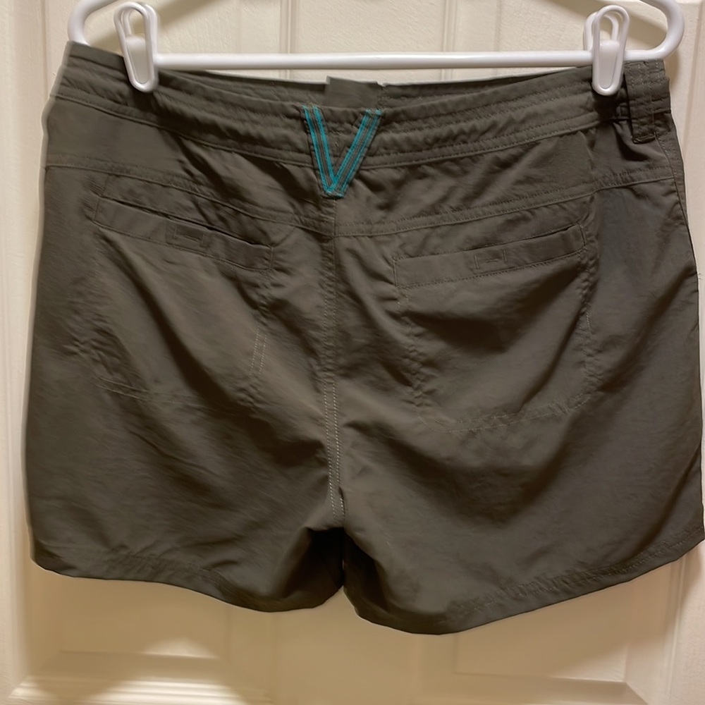 Outdoor Shorts - Picture 2 of 7